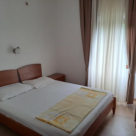 Apartments Petrovic ติวัต ภายนอก รูปภาพ