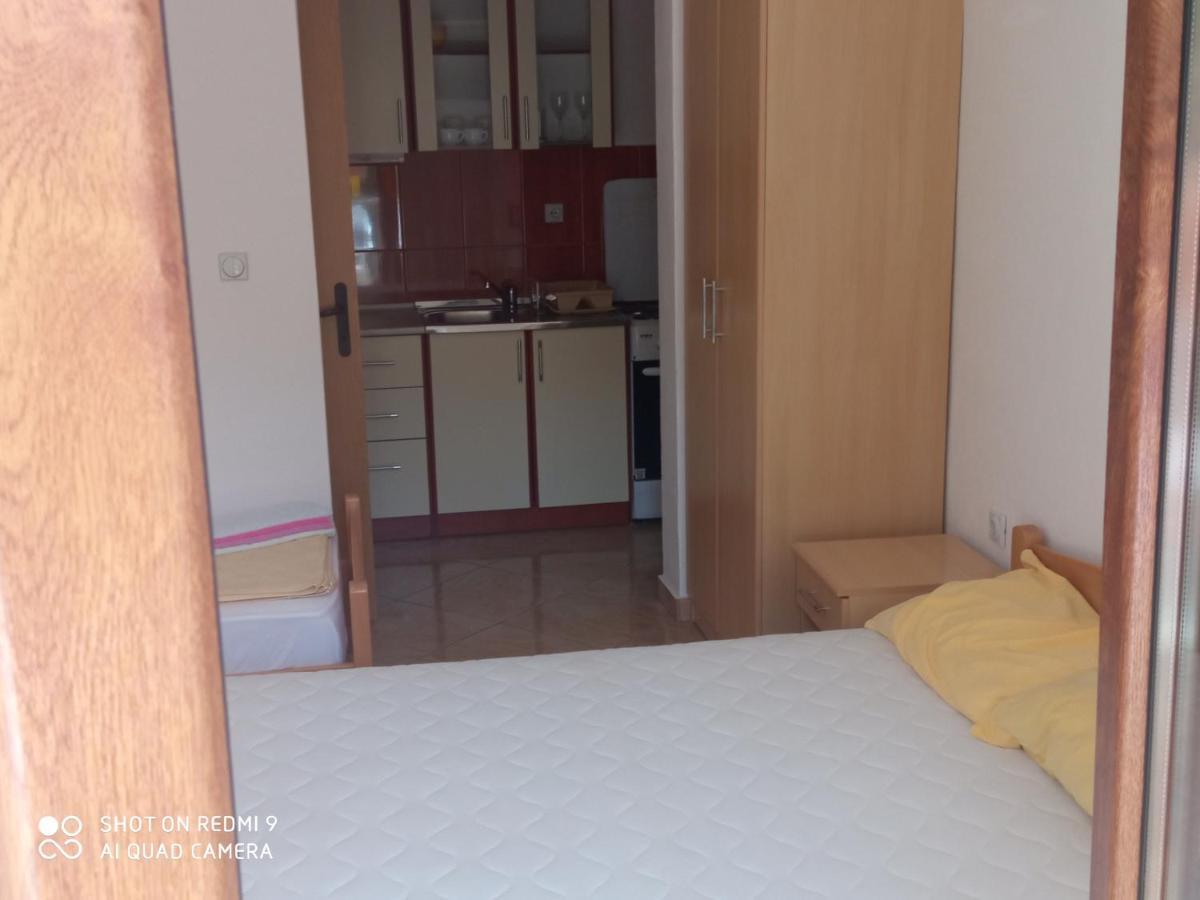 Apartments Petrovic ติวัต ภายนอก รูปภาพ