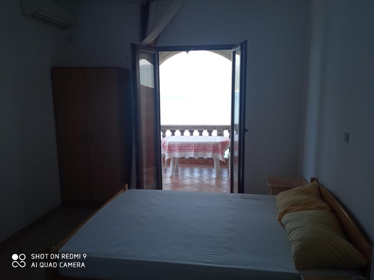 Apartments Petrovic ติวัต ภายนอก รูปภาพ