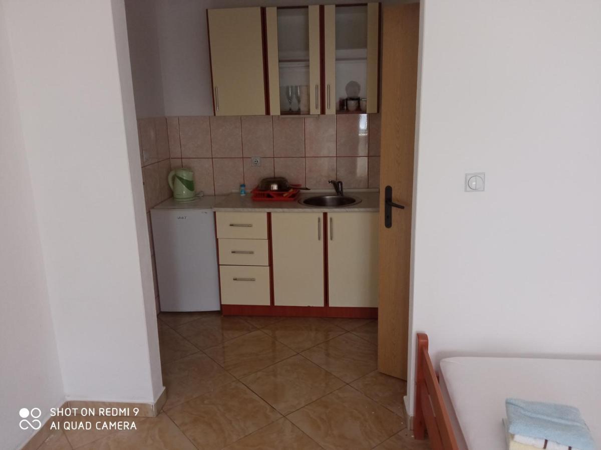 Apartments Petrovic ติวัต ภายนอก รูปภาพ